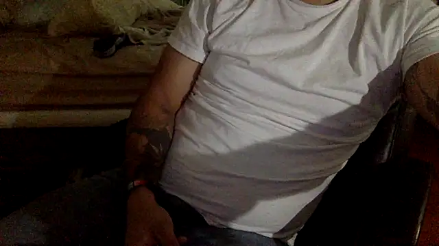 Snapshot of greatalexxxandro chatting on June 2026 01:25:01 PM greatalexxxandro online show from June 2026 01:25:01 PM