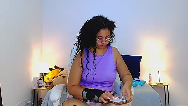 Isabella Sophia19 online show from August 2026 01:38:02 PM