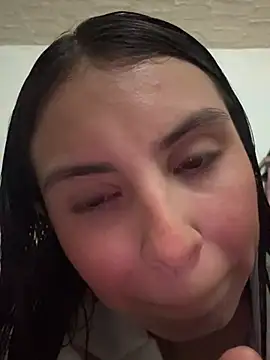 Snapshot of karisa02 chatting on June 2026 06:27:02 AM karisa02 online show from June 2026 06:27:02 AM