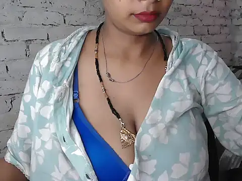 Snapshot of NottyMomo chatting on June 2026 05:03:02 PM NottyMomo online show from June 2026 05:03:02 PM