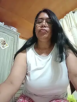 Emilif  online show from July 2026 03:54:02 PM