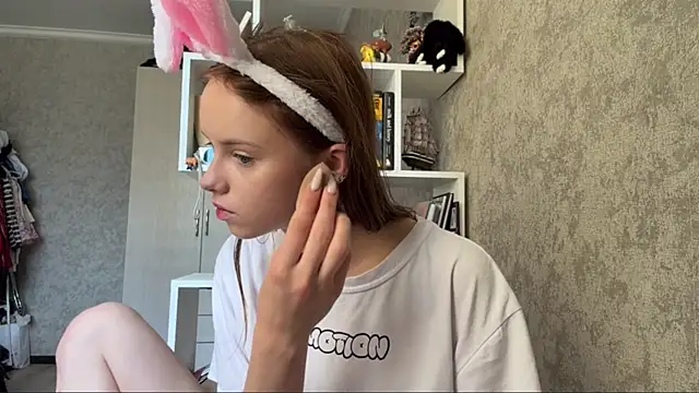 Snapshot of Mollybeans chatting on July 2026 12:14:01 PM Mollybeans online show from July 2026 12:14:01 PM
