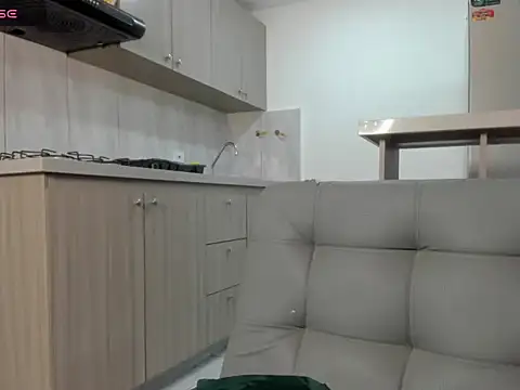 Snapshot of Amazon_brunette1 chatting on August 2026 11:05:02 AM Amazon brunette1 online show from August 2026 11:05:02 AM