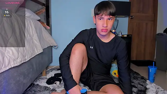 Angel  TheKing online show from July 2026 11:42:02 PM