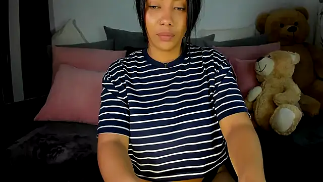 Snapshot of NicolePasqualott chatting on December 2024 10:47:01 PM NicolePasqualott online show from December 2024 10:47:01 PM