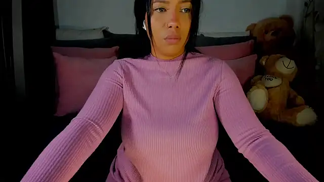 Snapshot of NicolePasqualott chatting on January 2025 08:22:02 PM NicolePasqualott online show from January 2025 08:22:02 PM