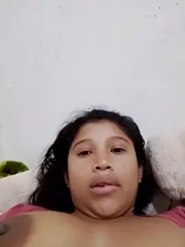 Snapshot of Nati_linda chatting on June 2026 06:30:01 AM Nati linda online show from June 2026 06:30:01 AM