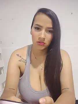 Snapshot of sofia_milky chatting on July 2026 05:19:02 PM sofia milky online show from July 2026 05:19:02 PM