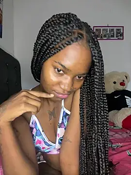 Snapshot of ShakiraThompss18 chatting on July 2026 03:23:01 AM ShakiraThompss18 online show from July 2026 03:23:01 AM