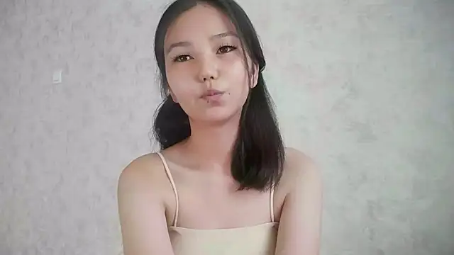 SusieSkepple online show from August 2026 12:04:02 PM