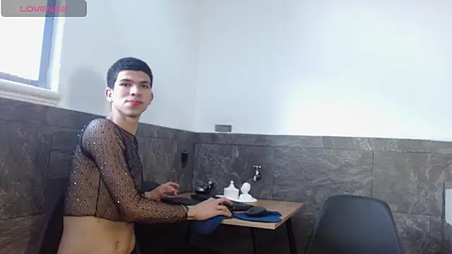 Dilan Femboy online show from June 2026 02:14:01 PM