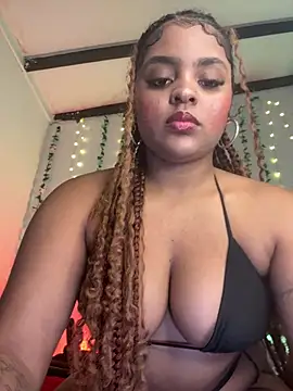 Snapshot of jones_maddy-2 chatting on July 2026 01:52:01 AM jones maddy-2 online show from July 2026 01:52:01 AM