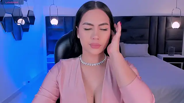 SabrinaMontclair online show from June 2026 09:15:02 PM