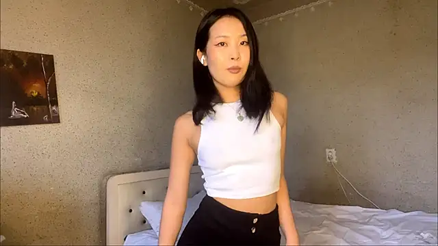 GertrudeJohnson online show from July 2026 04:30:02 AM