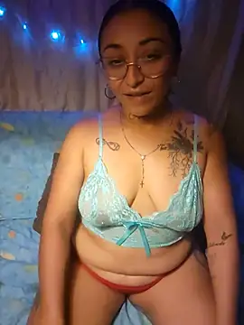 Snapshot of sweetshubbymami chatting on July 2026 07:11:02 AM sweetshubbymami online show from July 2026 07:11:02 AM