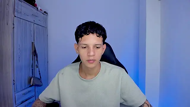 tylerrnova online show from August 2026 03:21:02 AM