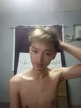 Fem phiLboy69 online show from July 2026 04:05:01 PM