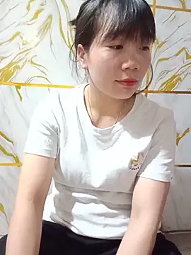 Snapshot of Em_xinh05 chatting on June 2026 03:02:01 PM Em xinh05 online show from June 2026 03:02:01 PM