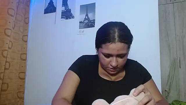 Scarleth 69  online show from July 2026 04:42:02 PM
