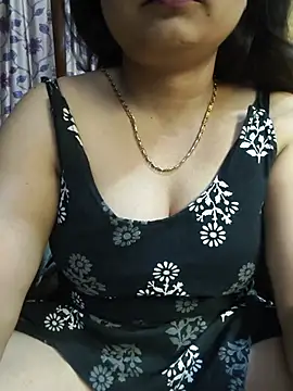 sexy-pari8 online show from July 2026 05:48:02 PM