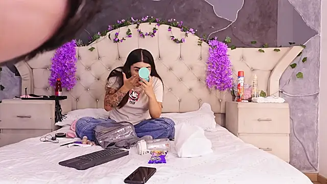 GabbyAndDominic online show from July 2026 12:41:01 PM