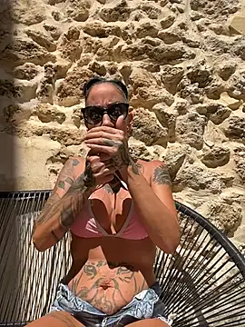 Snapshot of inked_up_jade chatting on July 2026 09:02:01 AM inked up jade online show from July 2026 09:02:01 AM