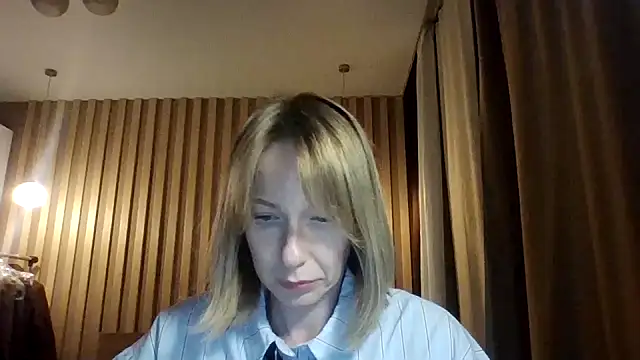 Snapshot of Deloriada chatting on July 2026 07:00:02 PM Deloriada online show from July 2026 07:00:02 PM