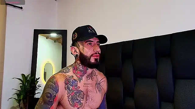 Snapshot of dilan_scootk_j chatting on July 2026 06:14:02 PM dilan scootk j online show from July 2026 06:14:02 PM