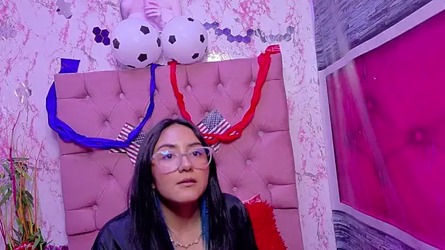 Snapshot of Nezukoks chatting on June 2026 03:48:01 AM Nezukoks online show from June 2026 03:48:01 AM