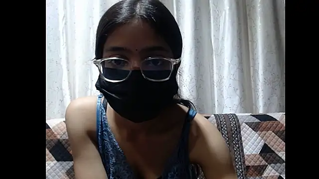 Snapshot of Misty_09 chatting on July 2026 04:28:02 AM Misty 09 online show from July 2026 04:28:02 AM