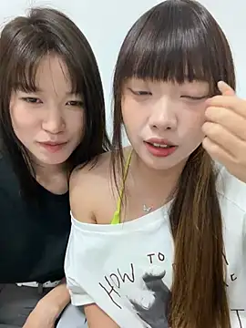 Snapshot of YY-1-1-1 chatting on June 2026 07:35:02 AM YY-1-1-1 online show from June 2026 07:35:02 AM