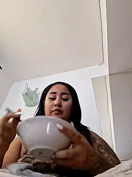 Snapshot of Valentina_Tilly chatting on July 2026 05:12:02 PM Valentina Tilly online show from July 2026 05:12:02 PM