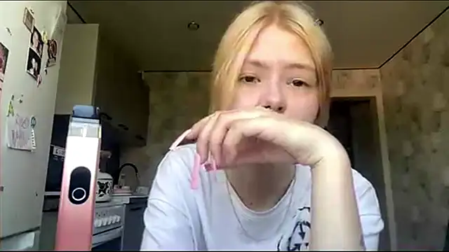 Snapshot of Jeneienal_1 chatting on June 2026 02:10:01 PM Jeneienal 1 online show from June 2026 02:10:01 PM