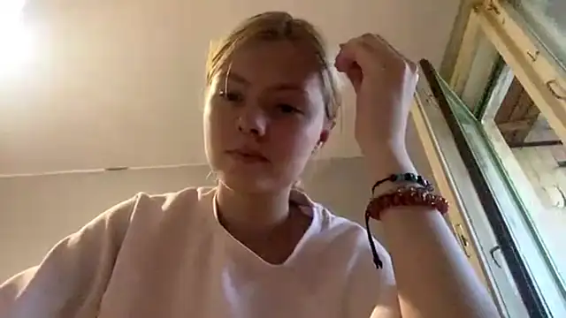 Snapshot of Jeneienal_1 chatting on July 2026 05:28:01 PM Jeneienal 1 online show from July 2026 05:28:01 PM