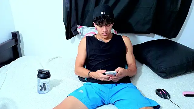 Noah  Dick online show from July 2026 06:06:02 AM