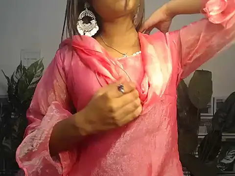 Snapshot of Ragini_69 chatting on July 2026 03:33:01 AM Ragini 69 online show from July 2026 03:33:01 AM