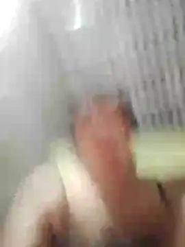 Snapshot of Moon_squirtt chatting on July 2026 01:06:02 PM Moon squirtt online show from July 2026 01:06:02 PM