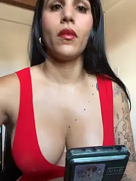Snapshot of chiquiscaro chatting on July 2026 02:12:02 PM chiquiscaro online show from July 2026 02:12:02 PM