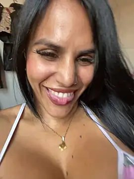 Snapshot of chiquiscaro chatting on July 2026 02:13:01 PM chiquiscaro online show from July 2026 02:13:01 PM