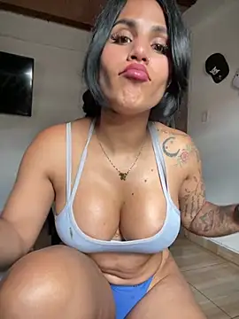 Snapshot of chiquiscaro chatting on July 2026 01:54:01 PM chiquiscaro online show from July 2026 01:54:01 PM