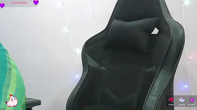 Trishas Stream online show from February 2025 08:46:01 AM