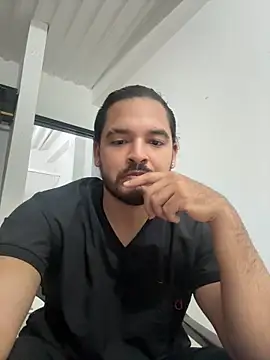 Snapshot of Efren_Fernandez chatting on July 2026 01:41:02 AM Efren Fernandez online show from July 2026 01:41:02 AM