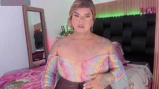 Snapshot of isabelleandbrand chatting on September 2025 02:44:01 PM isabelleandbrand online show from September 2025 02:44:01 PM
