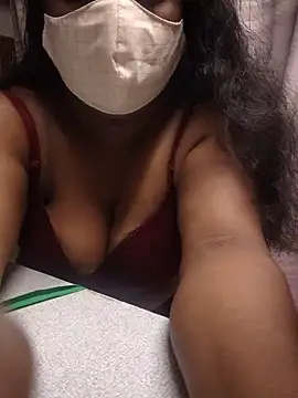 RiyaHot online show from July 2026 07:04:01 PM