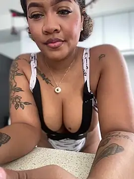Snapshot of riri_brunnete chatting on January 2025 02:34:01 PM riri brunnete online show from January 2025 02:34:01 PM