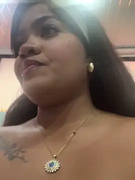 Snapshot of riri_brunnete chatting on February 2025 06:47:02 PM riri brunnete online show from February 2025 06:47:02 PM