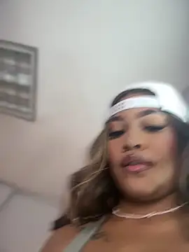 riri brunnete online show from March 2026 03:30:02 AM