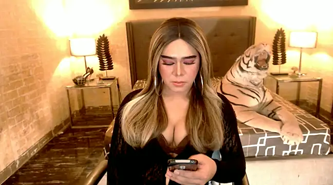 BigCumHuntersxx online show from January 2025 06:35:01 PM