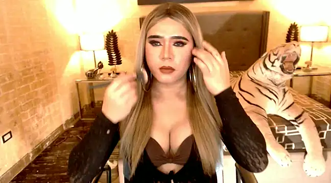 BigCumHuntersxx online show from February 2025 07:35:01 AM