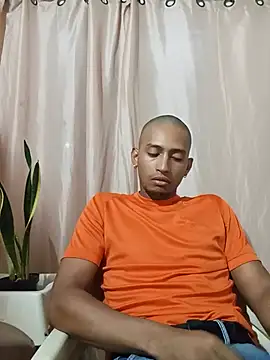 comlombia2 online show from July 2026 06:42:01 AM